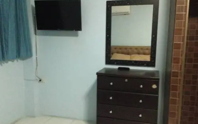Knn House