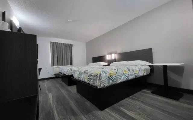Econo Lodge Omaha