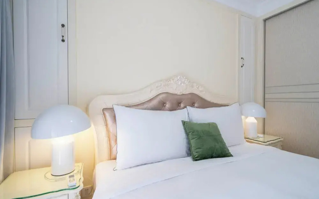 Tyms Modern 2BR APT Xujiahui Dacheng