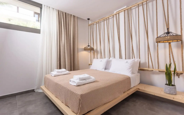 Dionisos Luxury Villas