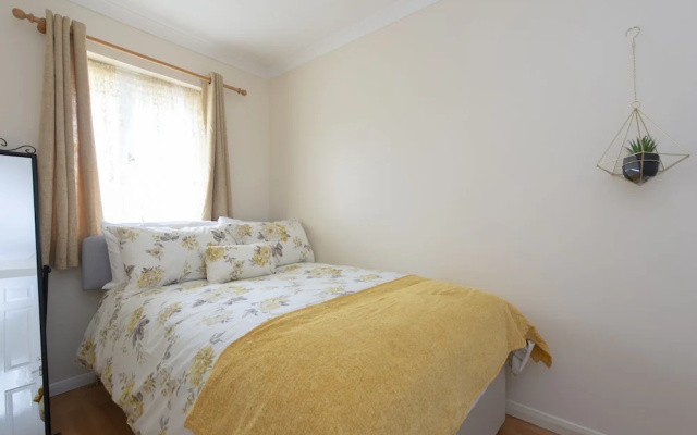 Abkat Holiday Home