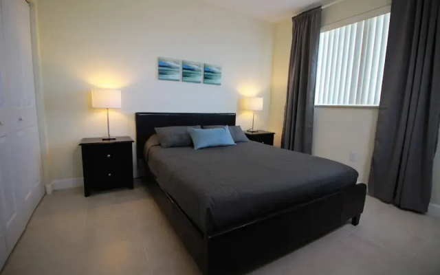 Coral Way by GWC