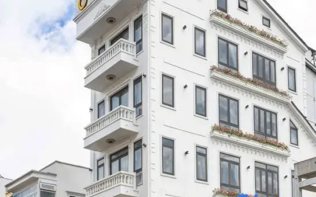 Cherry Hotel 2 Da Lat