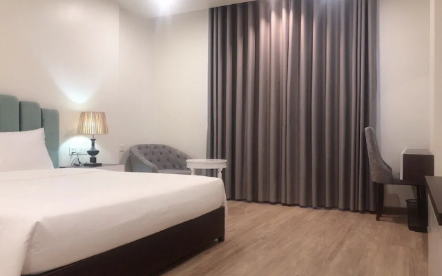 Lotus Hotel & Apartment