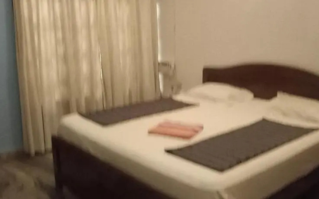 Shalom Guest House....Spacious room for 3 guests