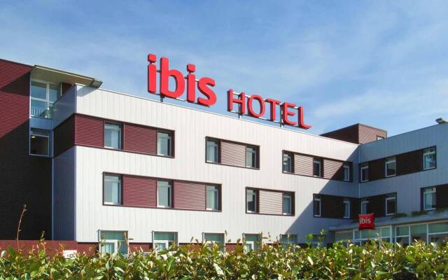 Отель ibis Irun Испания, Ирун - отзывы, цены и фото номеров - забронировать отель ibis Irun онлайн вид на фасад