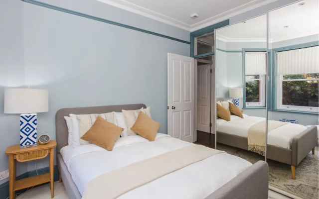 The Maida Vale Mansion - Bright & Modern 2BDR Flat