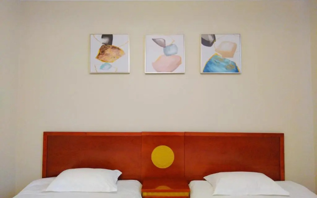 Milky Way Hotel