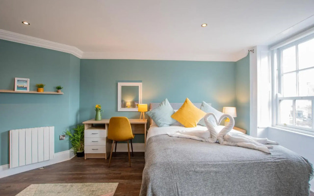Dublin City Center, 15 Beds, Sleeps 18