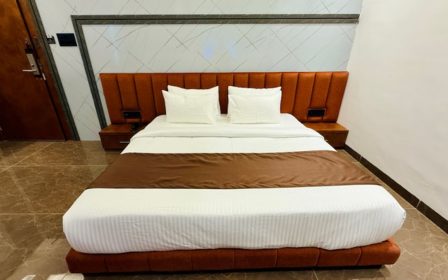 Pheonix Luxury Inn Hotel