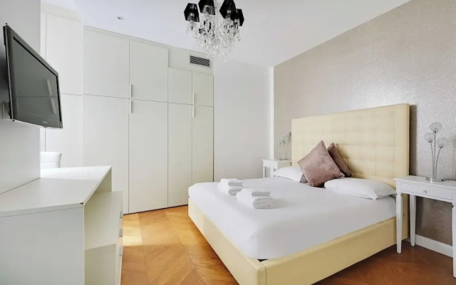 Charming 2br/4p - Georges V / Champs-elysees