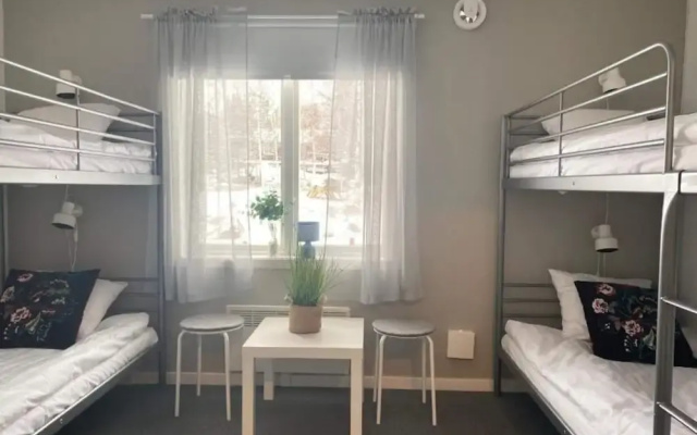 4 Person Holiday Park Home in 82011