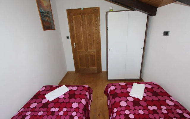 Holiday House Cuvi