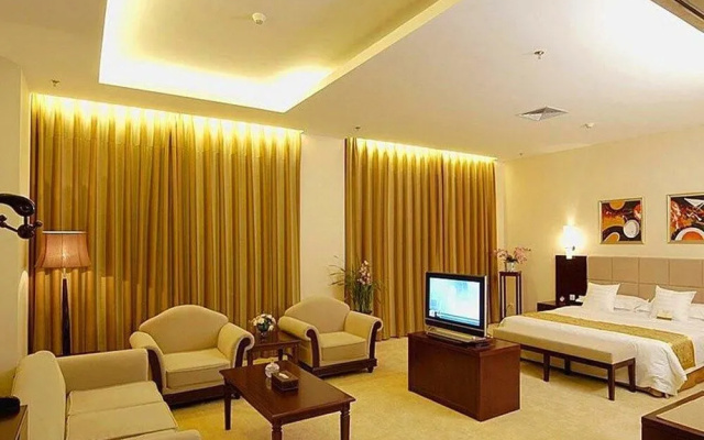Binhai Jianguo Hotel