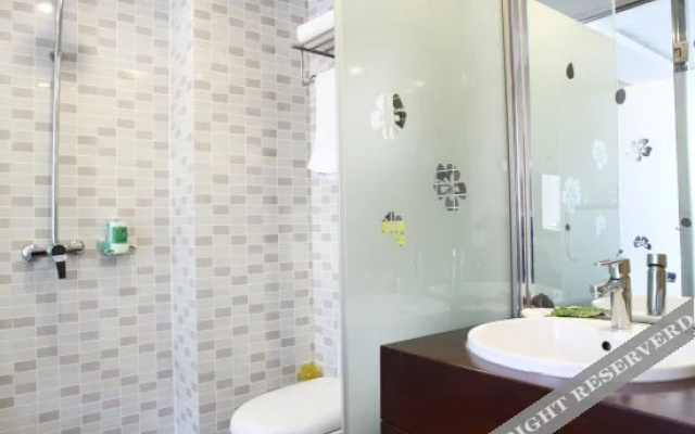 CHUNTIANSHISHANG Boutique Hotel (Lesong Square Northeast Forestry University)