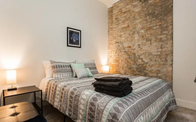 Handsome Mccormick 3bd-2ba Loft