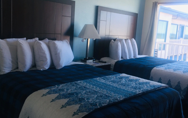 Dolphin Cove Motel
