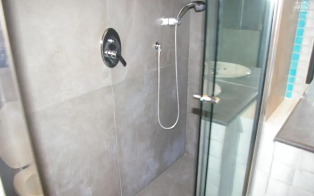Dora Trevi Apartment