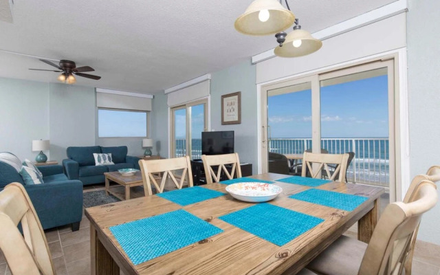 Inverness Condominium 400