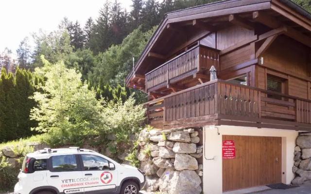 Yeti Lodge Chalets & Apartments