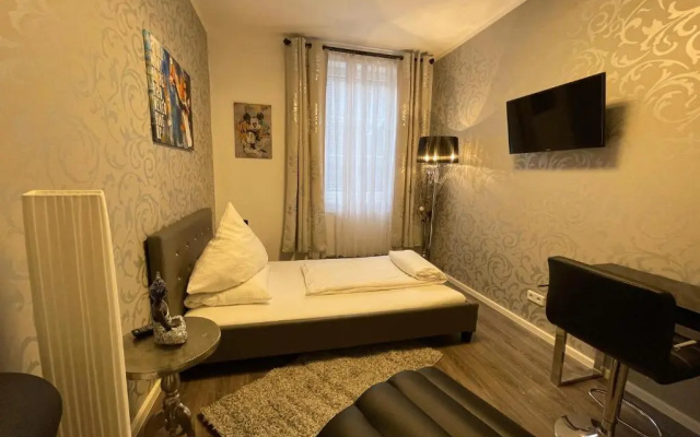 Отель Maison LeMi