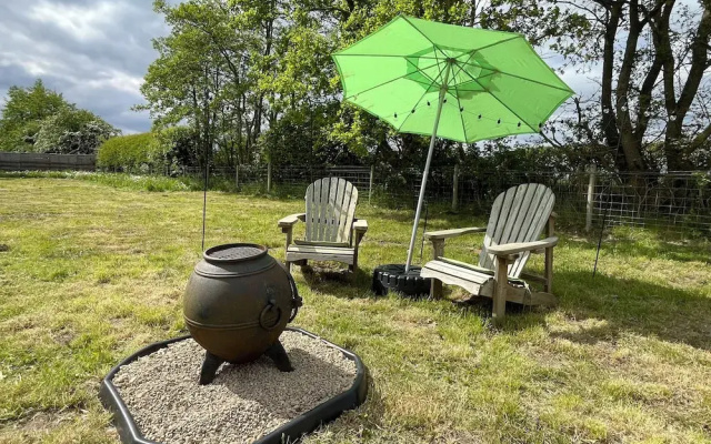The Paddock Glamping - Clover 2