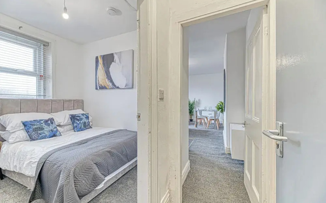 Double Bed Apts Fairhaven View by Guestz