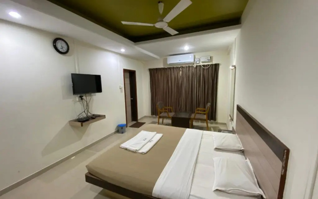 Tarkarli Niwas Nyahari