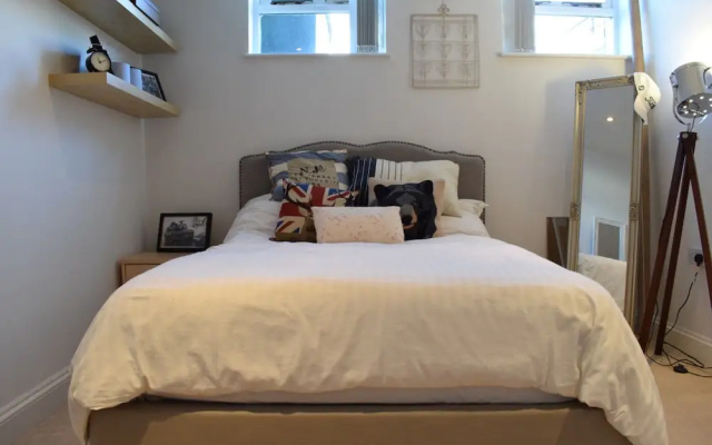1 Bedroom Flat Near Wimbledon