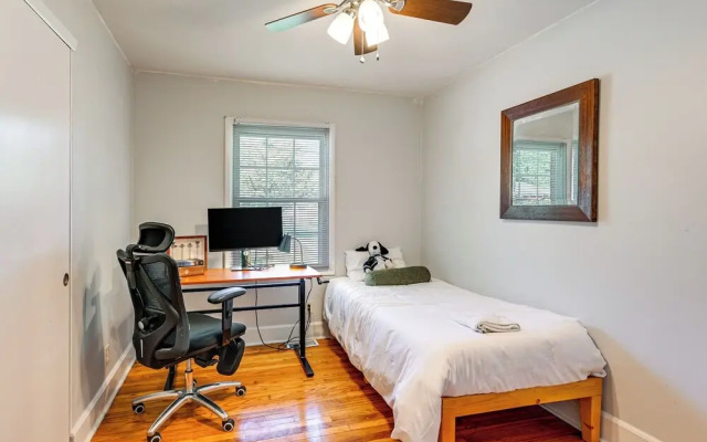 Eclectic Winston-salem Home: 3 Mi to Downtown!