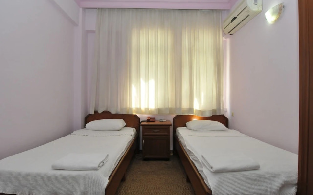Marine Point Hotel