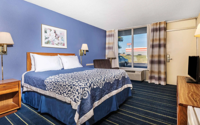 Days Inn by Wyndham South Hill
