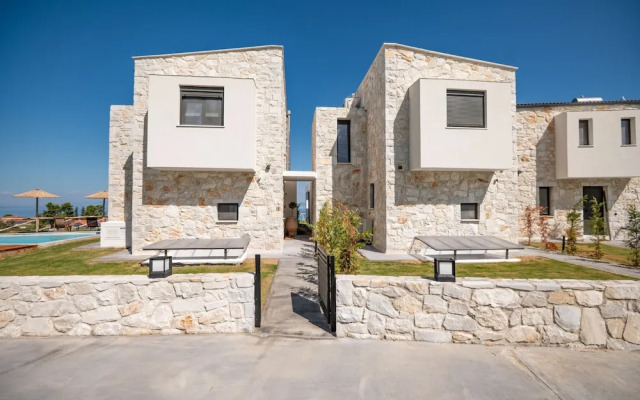 Olive Grove Panorama Suite Pende