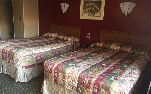 TownHouse Motel