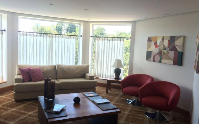 L.A.H. Hostellerie