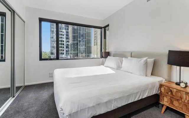 Gorgeous 3-bed in Melbourne's East End