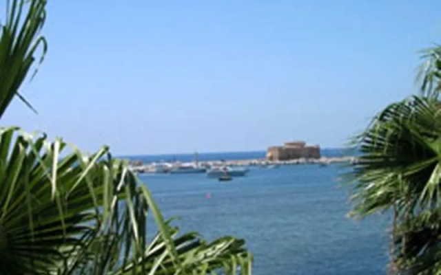 Paphinia Hotel Apartments