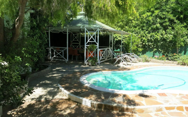Villa Ora Guesthouse