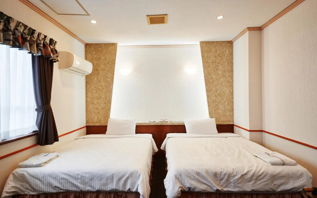 Crown Hotel Okinawa