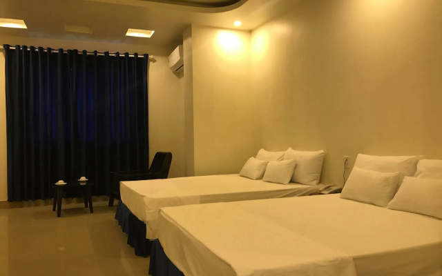 Hotel Pure