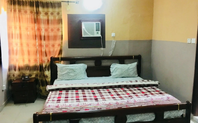 Cossy Hotel & Suite