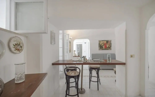 Tragara 12c Art House Luxury Shopping