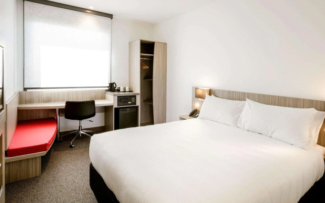 ibis Mackay