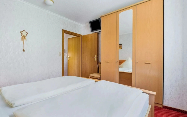 Modern Apartment in Schwalefeld With Garden
