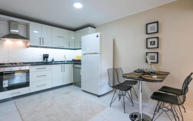 Missafir Excellent Flat Near Hadrian s Gate