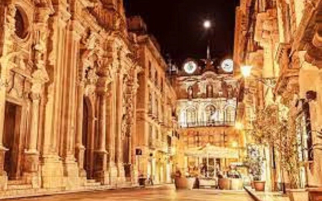 Appartamento Comodo In Centro Citta