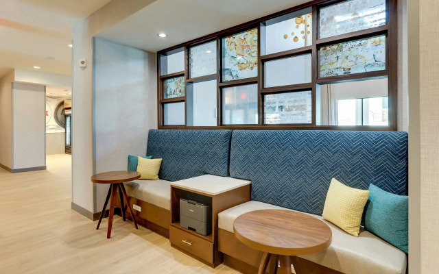 Hampton Inn & Suites Weatherford