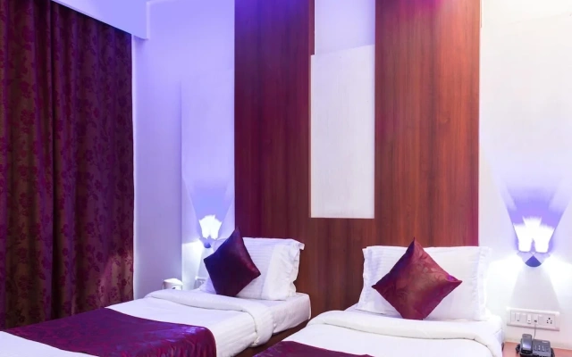 OYO 1239 Hotel Khandesh Residency