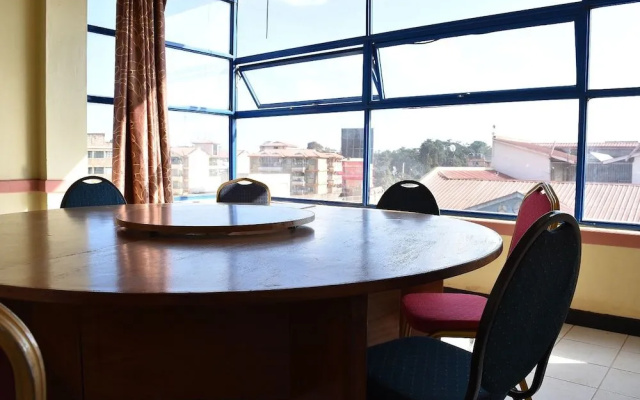 Ibis Hotel 2000 Karatina