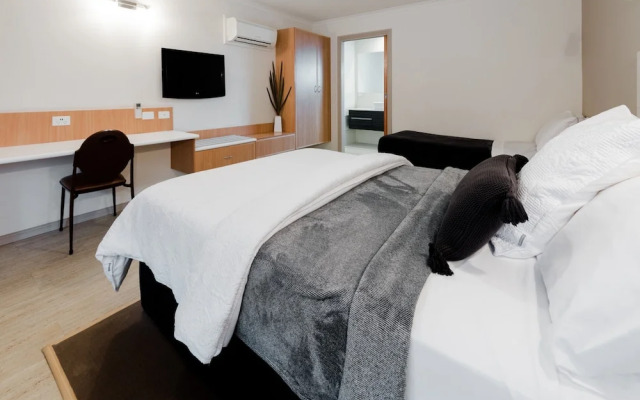 Castlemaine Colonial Motel and Apartments